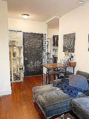 3rd image of 514 E 6th St APT 3F