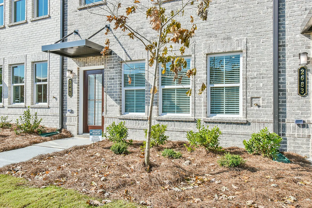 Building Photo - 2685 Whistler Way