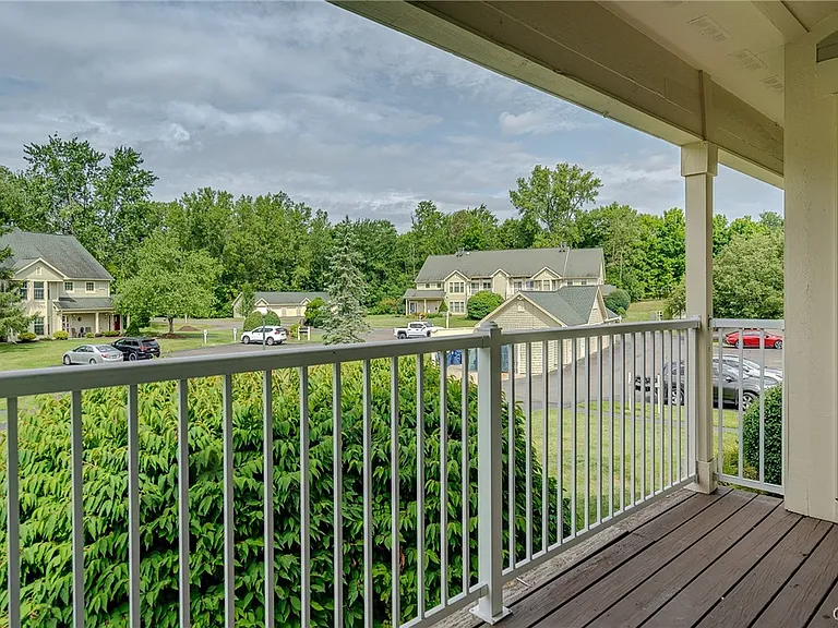 2404 Pipers Ct — Photo 19