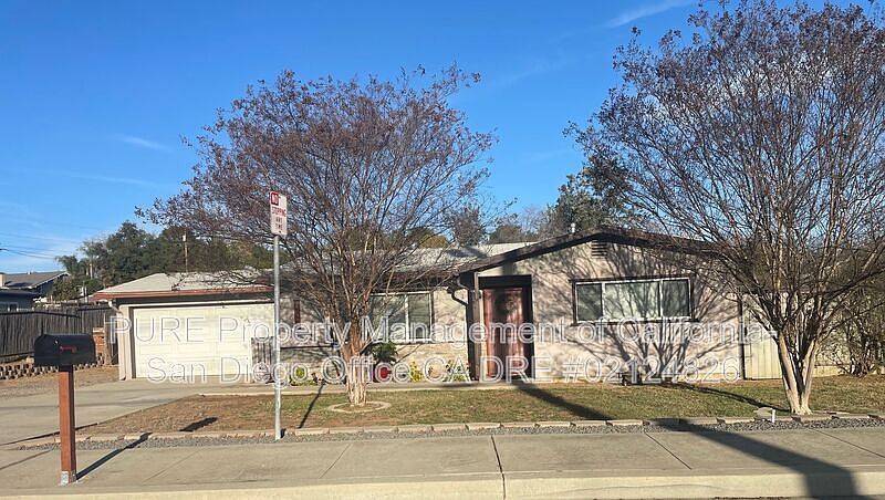 1st image of 1020 S Citrus Ave