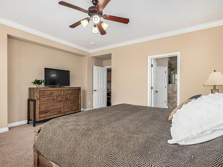 856 E Harmony Way — Photo 14