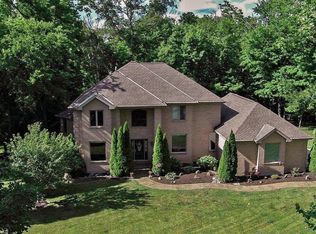 60 W Hatt Swank Rd, Loveland, OH 45140