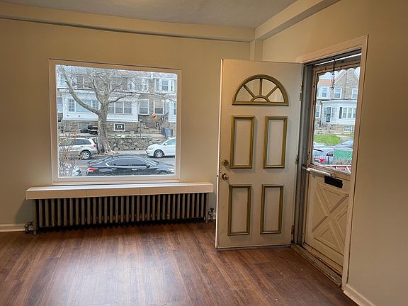 Foyer, picture #1
