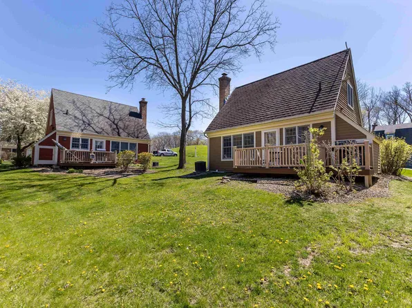 16 Settler Ln, Galena, IL 61036