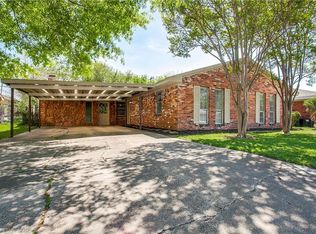 106 Meadowcrest Dr, Terrell, TX 75160