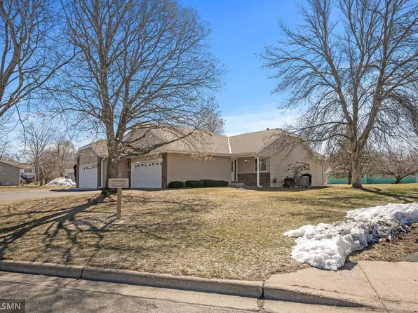 13 Oak Leaf Ln, Circle Pines, MN 55014