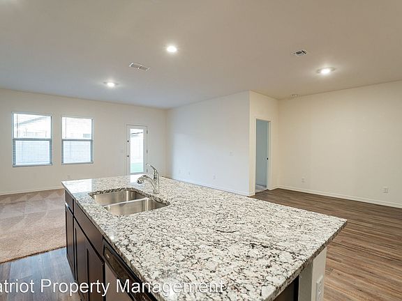 3rd image of 19558 W Palo Verde Dr