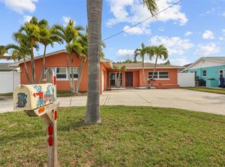 537 Crystal Dr, Madeira Beach, FL 33708