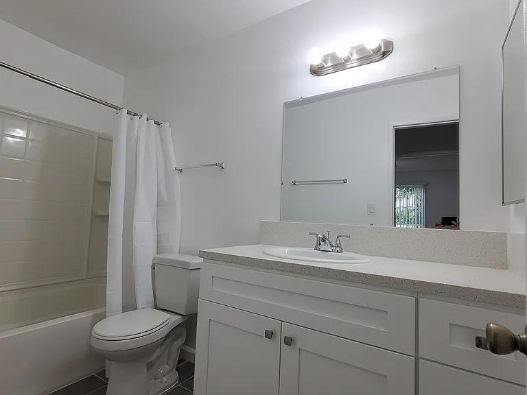 Palmera Apartments — Photo 4