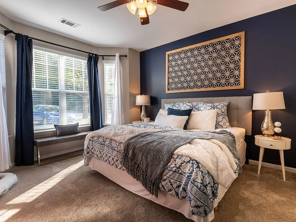 Wakefield Glen apartments community photo