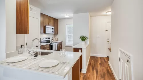 Renovated kitchen with stainless steel appliances - Windsor Ridge at Westborough