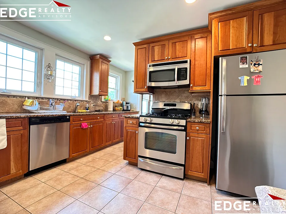 41 Blenford Rd #1A