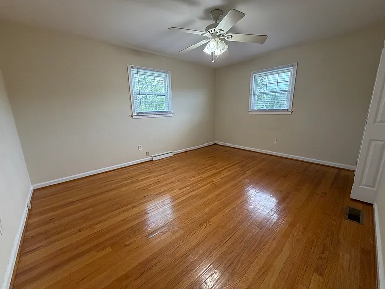 4538 Vest Dr — Photo 17