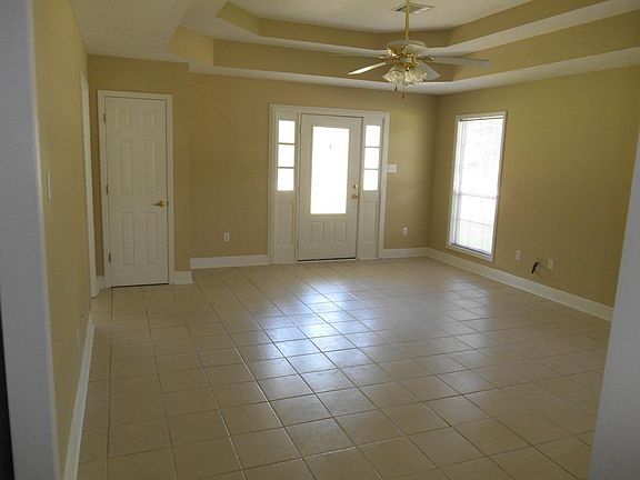5th image of 301 Overhill Dr