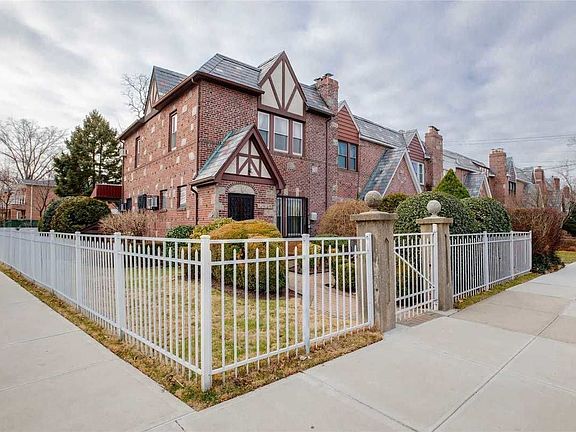 2nd image of 14542 21st Ave