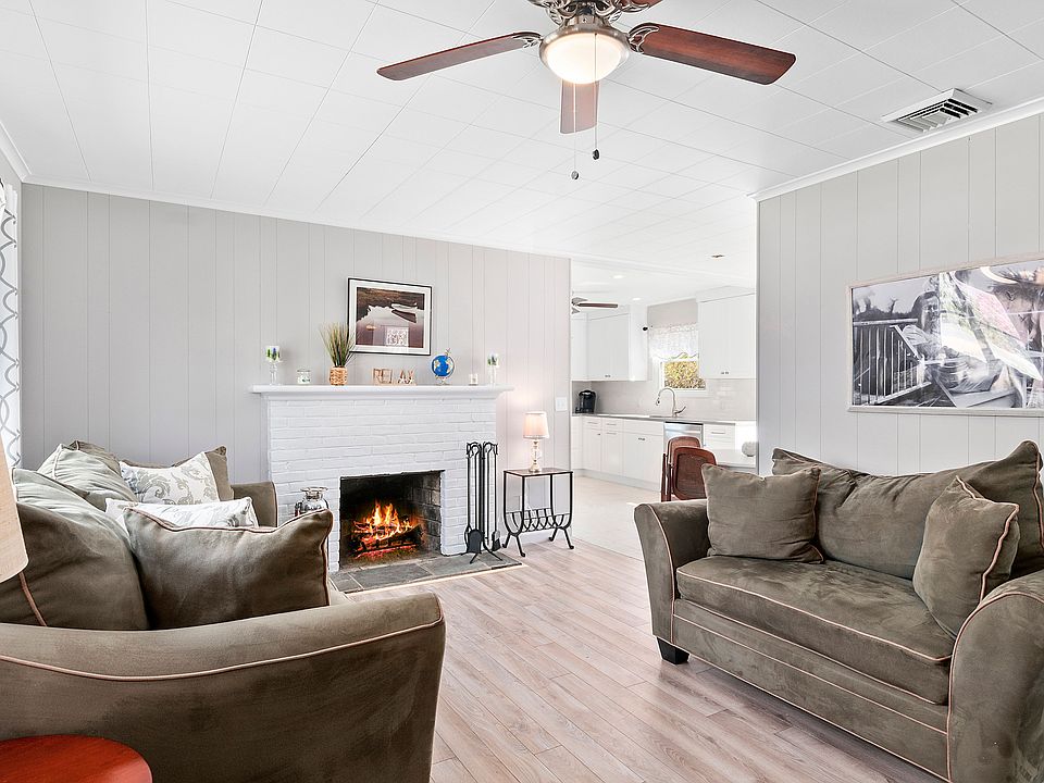 27 Mulford Ave, Montauk, NY 11954 Zillow