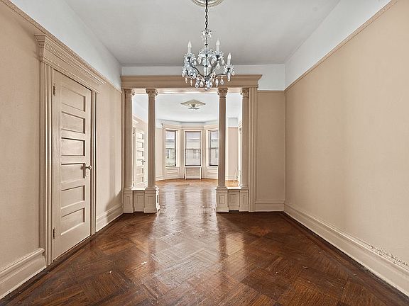 2nd image of 535 61st St