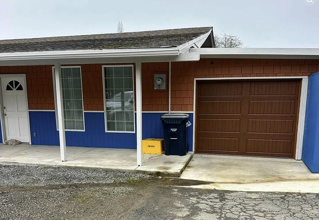 2 bed, 1100 sqft, $2,100 — Photo 2