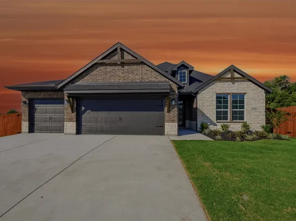 2200 Castle Rock Ln, Weatherford, TX 76087