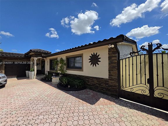 5th image of 8450 NW 178th St