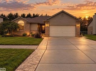 51649 Huntley Ave, New Baltimore, MI 48047