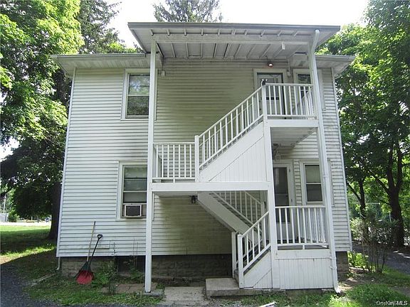 4th image of 562 Union Ave