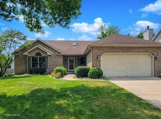 1911 Chestnut Hill Rd, Plainfield, IL 60586