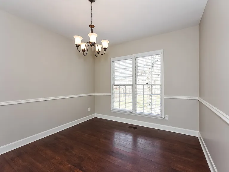 4340 Cambridge Dr — Photo 6