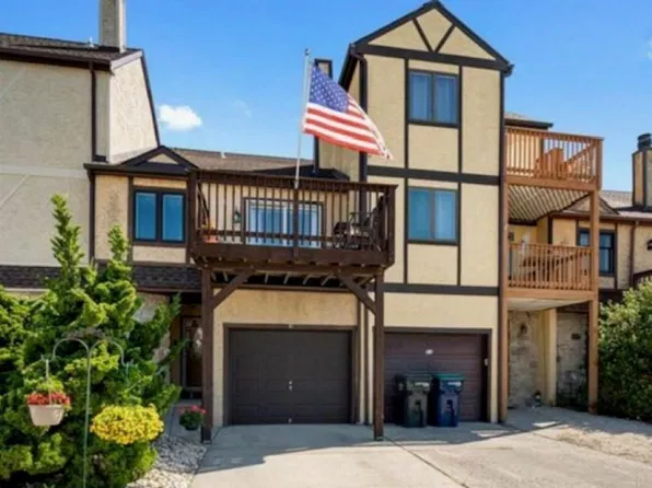 21 Beacon Ln, Brigantine, NJ 08203