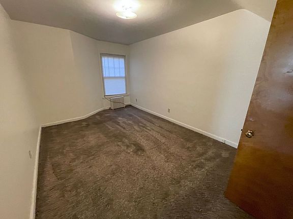 4th image of 607 E 1st St #609