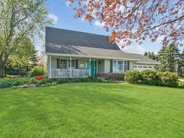 W275N9225 Lake Five ROAD, Hartland, WI 53029