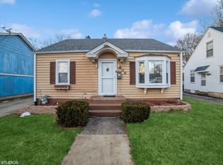 606 Morgan St, Elgin, IL 60123