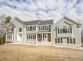 16 Saint Augustine Dr, Westford, MA 01886