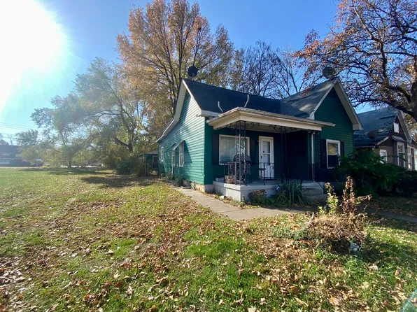 1427 E North St, Decatur, IL 62521