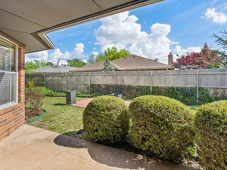 1708 Creekside Ct — Photo 38