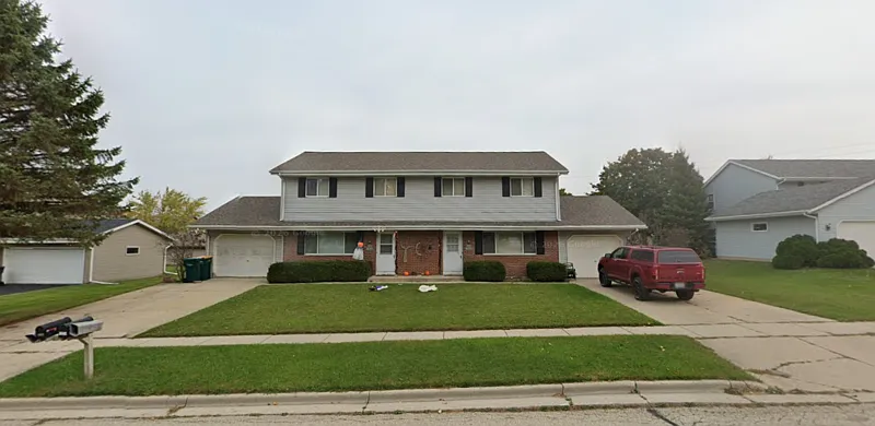 N162W19356 Oakland Dr
