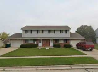 N162W19356 Oakland Dr, Jackson, WI 53037