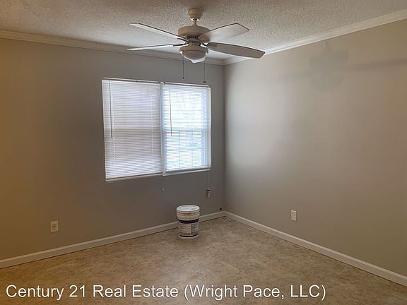5th image of 2512 Mary Jane Dr