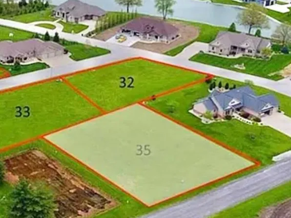 18415 Oxford Rd, Staunton, IL 62088