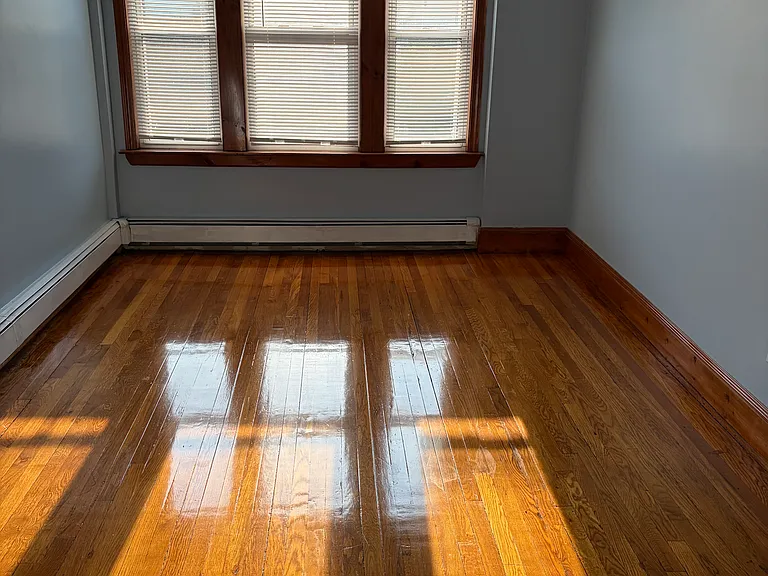 187 Glenway St #2 — Photo 10