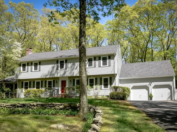 11 Whitney Dr, Sherborn, MA 01770