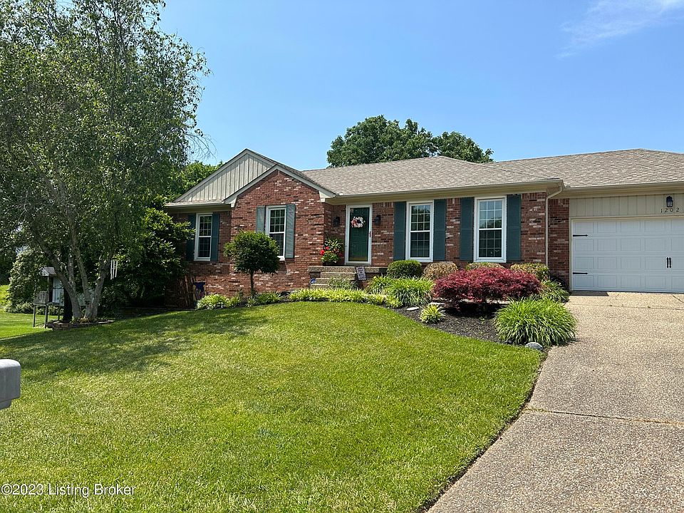 2nd image of 1202 Spring Ct