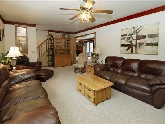 4th image of 10444 N 2nd St