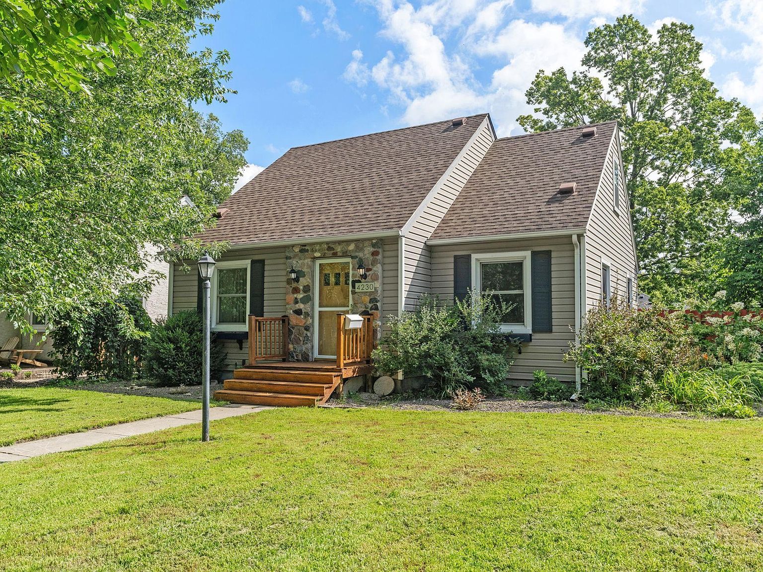 4230 Zenith Ave N, Robbinsdale, MN 55422 | Zillow
