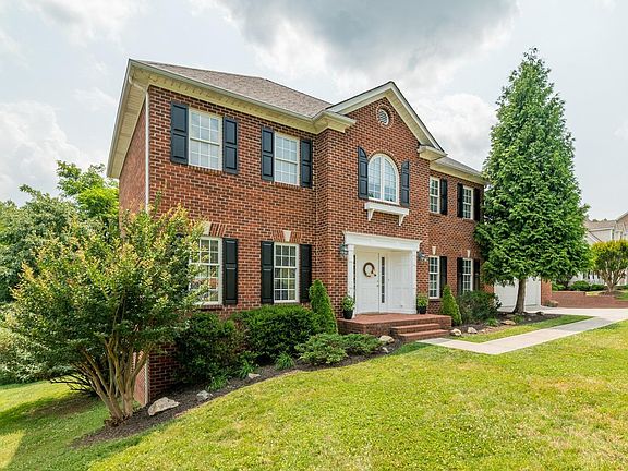 2nd image of 535 Lady Slipper Ln