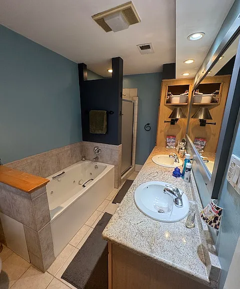 Main bathroom main level