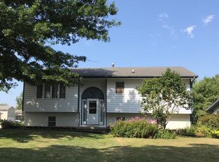 1002 N 4th Ave, Winterset, IA 50273