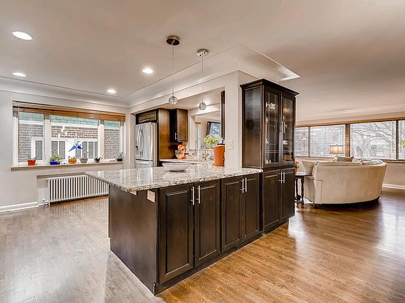 4th image of 668 N Pennsylvania St APT 1