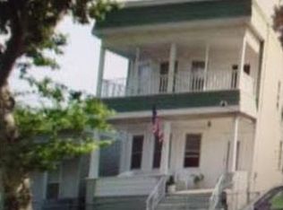 433 Alpine St, Perth Amboy, NJ 08861