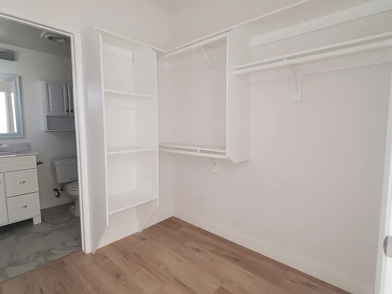 1546 Amherst Ave #302 — Photo 21